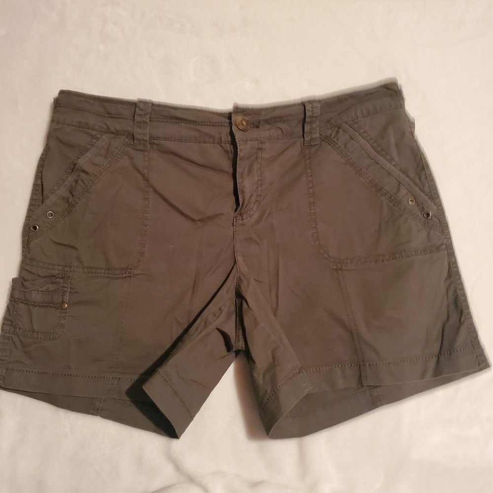 Maurices Green Cargo Shorts Cotton Blend